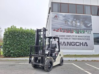Four wheel front forklift Hangcha XF30D