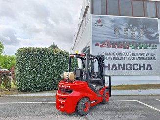 Four wheel front forklift Hangcha XF35G-2