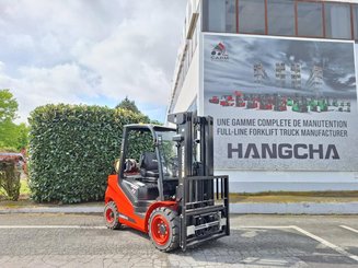 Four wheel front forklift Hangcha XF35G-2