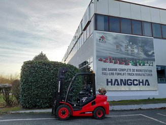 Four wheel front forklift Hangcha XF35G-2 (CPYD35-X2H21F1) - 2