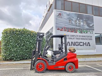 Four wheel front forklift Hangcha XF35G-2
