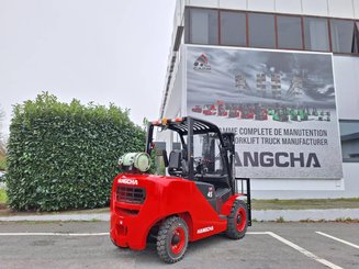 Four wheel front forklift Hangcha XF45G