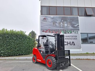 Four wheel front forklift Hangcha XF45G - 1
