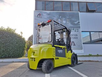 Four wheel front forklift Clark GEX40 - 4