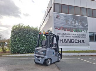 Four wheel front forklift Hangcha AE15 - 4