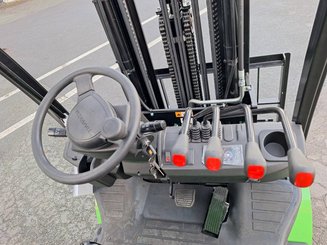 Four wheel front forklift Hangcha AE20Ci - 13