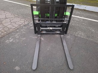 Four wheel front forklift Hangcha AE25-I - 12