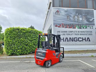 Four wheel front forklift Hangcha AE20C - 4
