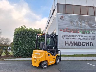 Four wheel front forklift Hangcha XE20Ci