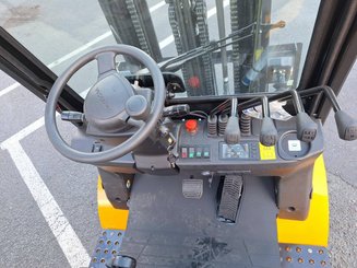 Four wheel front forklift Hangcha XE20Ci