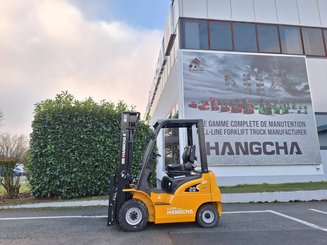 Four wheel front forklift Hangcha XE20Ci