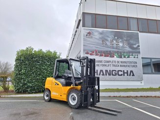 Four wheel front forklift Hangcha XE50i-600