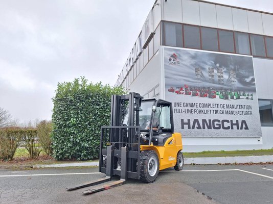 Four wheel front forklift Hangcha XE50i-600 - 1