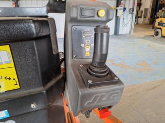 Vertical lift platform JLG 10MSP - 4