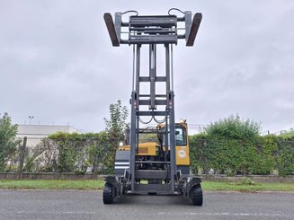 Multidirectional sideloader Combilift C8000-15