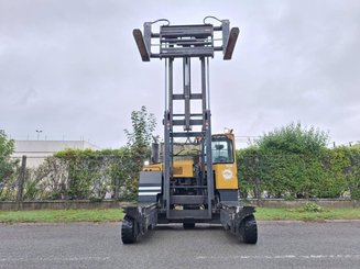 Multidirectional sideloader Combilift C8000-15