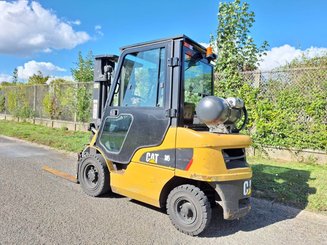 Four wheel front forklift Caterpillar GP25NTD - 1