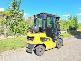 Four wheel front forklift Caterpillar GP25NTD - 1