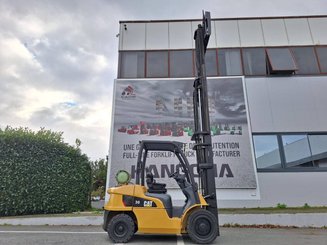 Four wheel front forklift Caterpillar GP30NTD