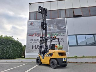 Four wheel front forklift Caterpillar GP30NTD