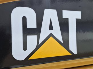 Four wheel front forklift Caterpillar GP30NTD