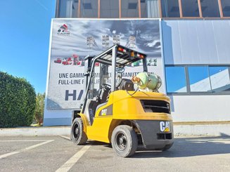 Four wheel front forklift Caterpillar GP30NTD