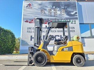 Four wheel front forklift Caterpillar GP30NTD