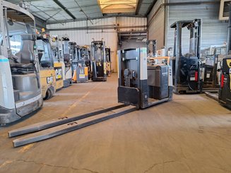 Low-level order picker Crown GPC3055-2.0