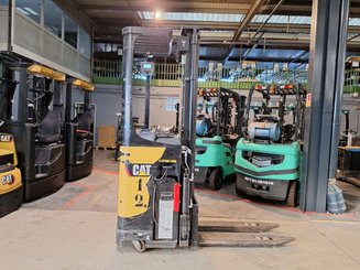 Stand-on pallet stacker Caterpillar NSR16N