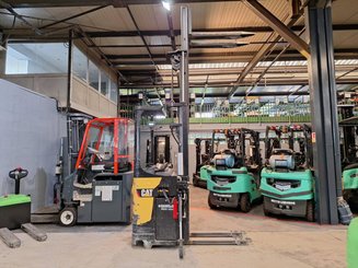 Stand-on pallet stacker Caterpillar NSR20N - 16