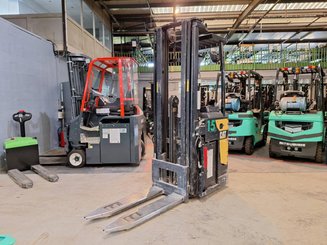 Stand-on pallet stacker Caterpillar NSR20N - 1