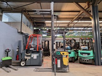 Stand-on pallet stacker Caterpillar NSR20N - 13