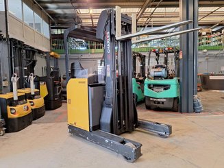 Reach truck Yale MR14