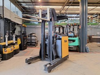Reach truck Yale MR14
