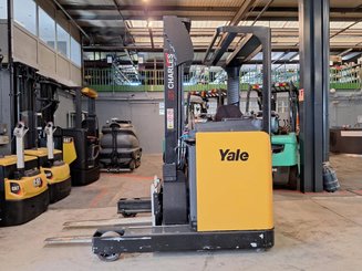 Reach truck Yale MR14