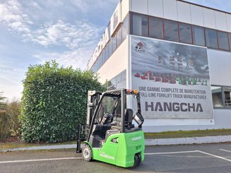 Three wheel front forklift Hangcha XC3-18i (CPDS18-XCC2G-SI)
