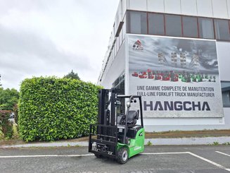 Three wheel front forklift Hangcha XC3-18i (CPDS18-XCC2G-SI) - 1