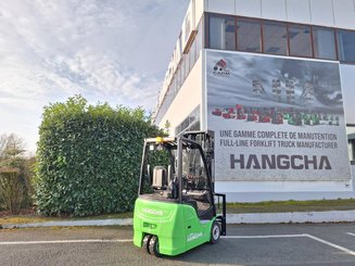 Three wheel front forklift Hangcha XC3-18i (CPDS18-XCC2G-SI)