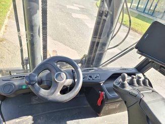 Four wheel front forklift Linde H70 D