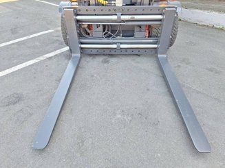 Four wheel front forklift Linde H70 D