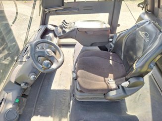 Four wheel front forklift Linde H70 D