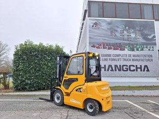 Four wheel front forklift Hangcha XE25i (CPD25-XEY2-SI) - 3