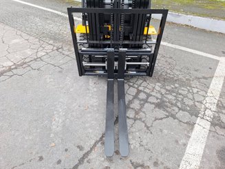 Four wheel front forklift Hangcha XE25i (CPD25-XEY2-SI) - 13
