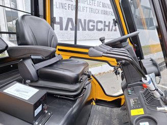 Four wheel front forklift Hangcha XE25i (CPD25-XEY2-SI) - 14