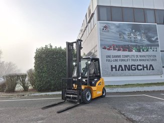 Four wheel front forklift Hangcha XE25i (CPD25-XEY2-SI) - 1