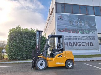 Four wheel front forklift Hangcha XE38i (CPD38-XEY2HA-SI)