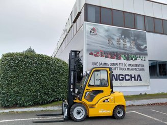 Four wheel front forklift Hangcha XE38Hi