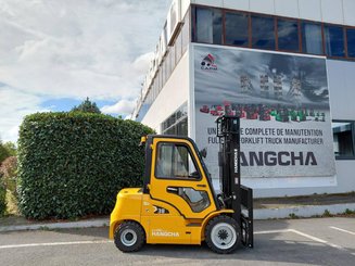 Four wheel front forklift Hangcha XE38i