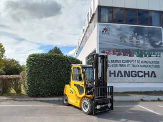 Four wheel front forklift Hangcha XE38i