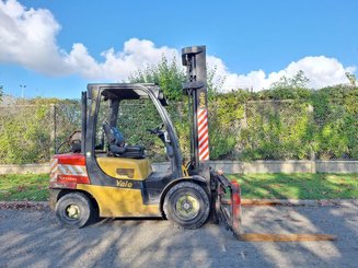 Four wheel front forklift Yale GLP35VX
